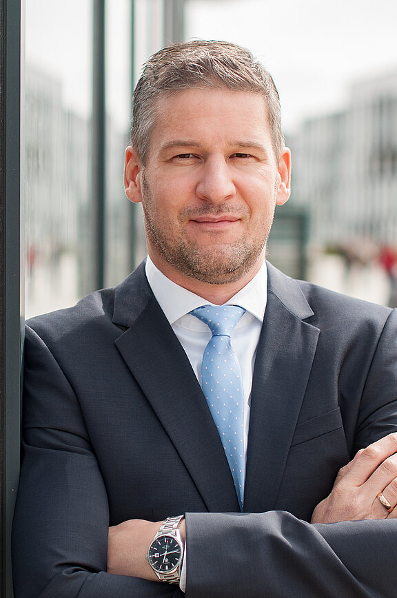 Portrait_Bernhard_Birawe.jpg